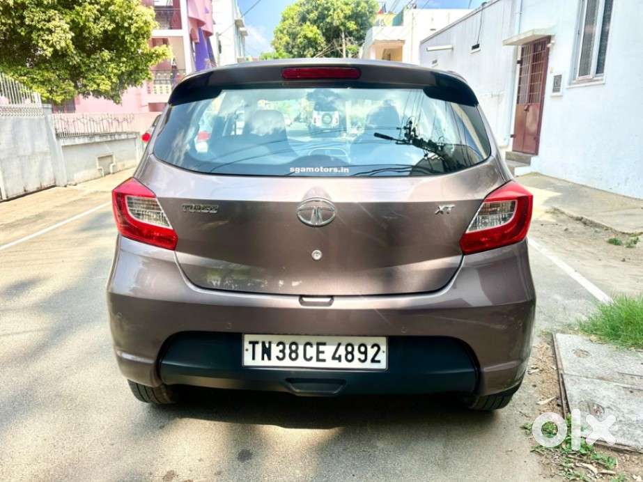 Tata Tiago, 2016, Petrol