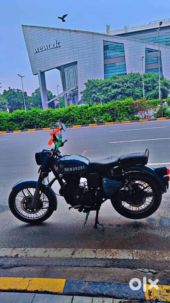 Royal enfield classic 350 air borne blue colour BS4 Motorcycles