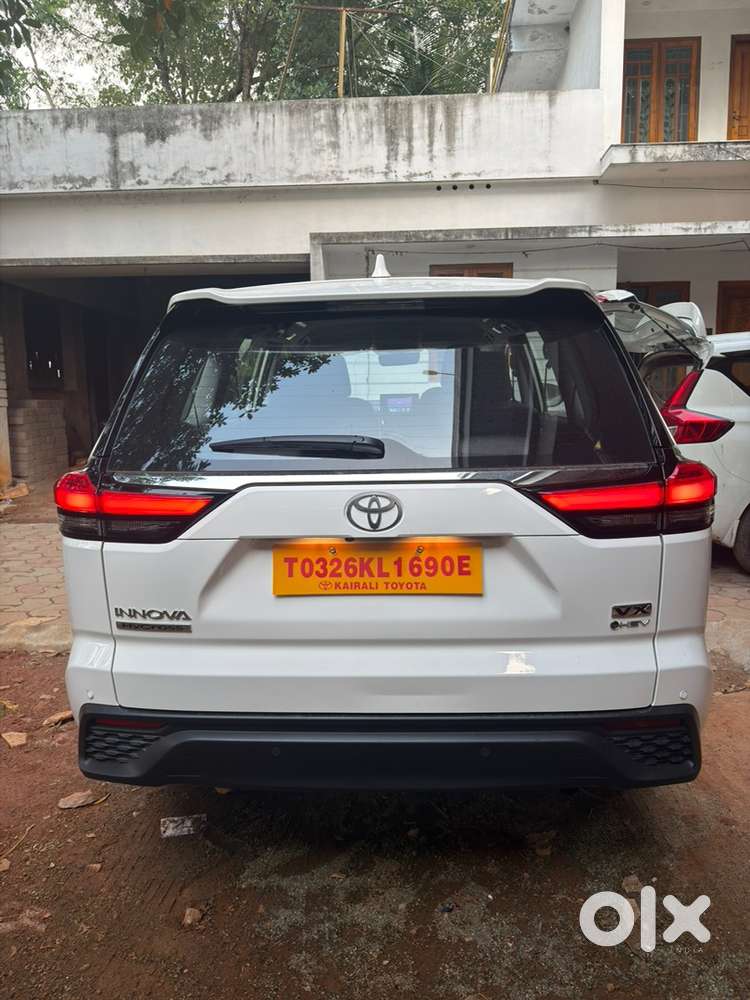 Toyota Innova Hycross 2026 Taxi