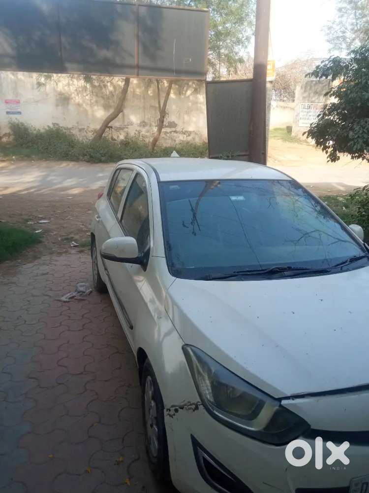 Hyundai I20 2013 Cng & Hybrids 80000 Km Driven Dl No