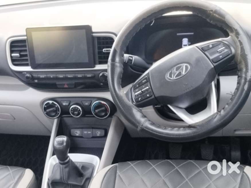 Hyundai Venue 1.2 S (o), 2022, Petrol