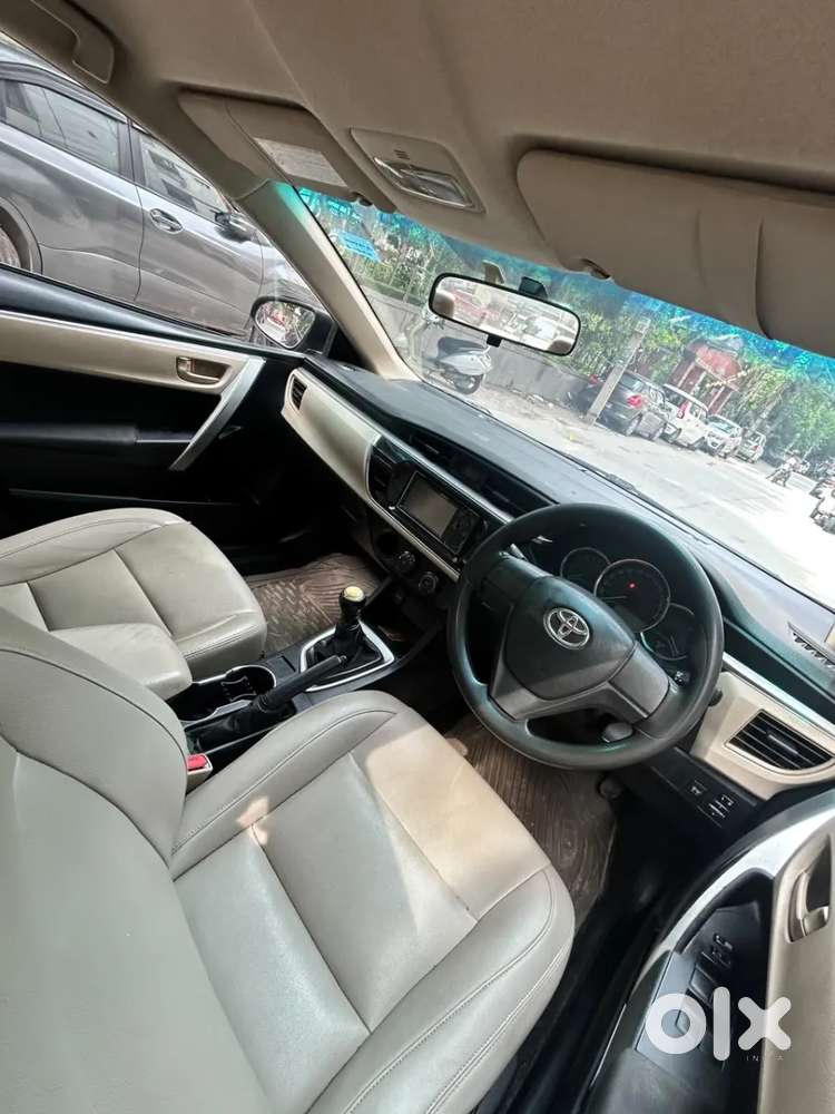 Toyota Corolla Altis 1.8 J Plus, 2015, Petrol