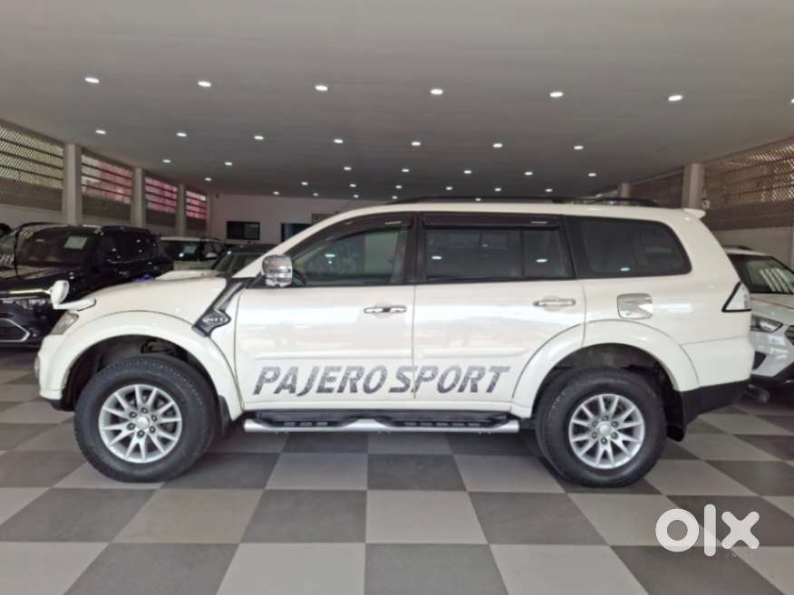 Mitsubishi Pajero Sport 2.5 Manual, 2015, Diesel