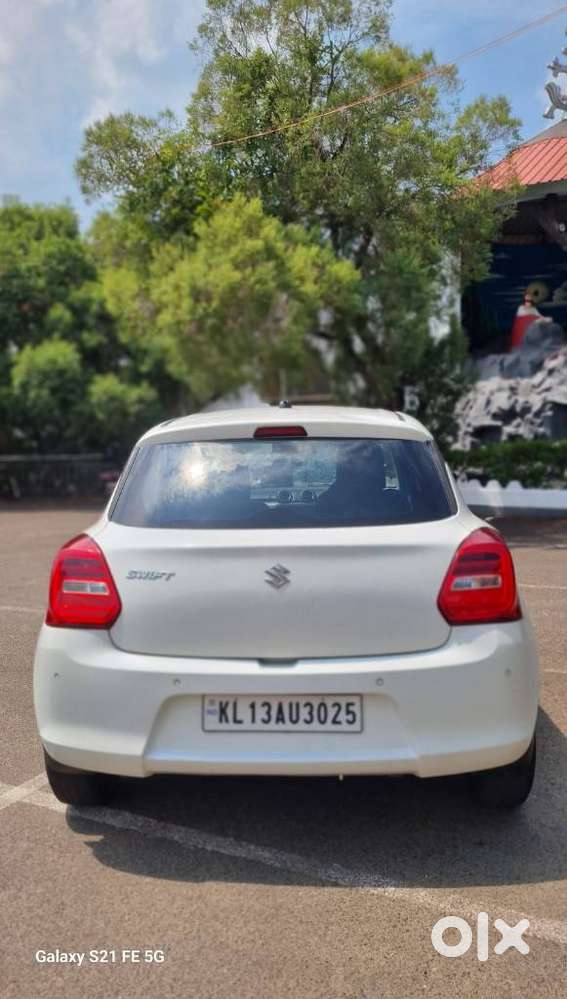 Maruti Suzuki Swift Vxi Optional, 2022, Petrol