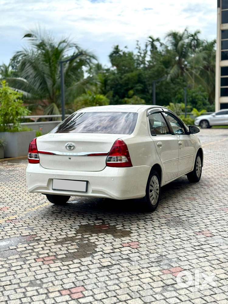 Toyota Etios 1.5 V, 2018, Petrol