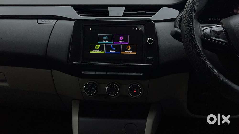 Renault Triber Rxt, 2023, Petrol