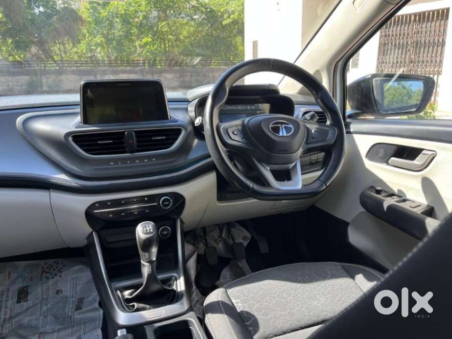Tata Altroz Xz Plus (s), 2024, Petrol