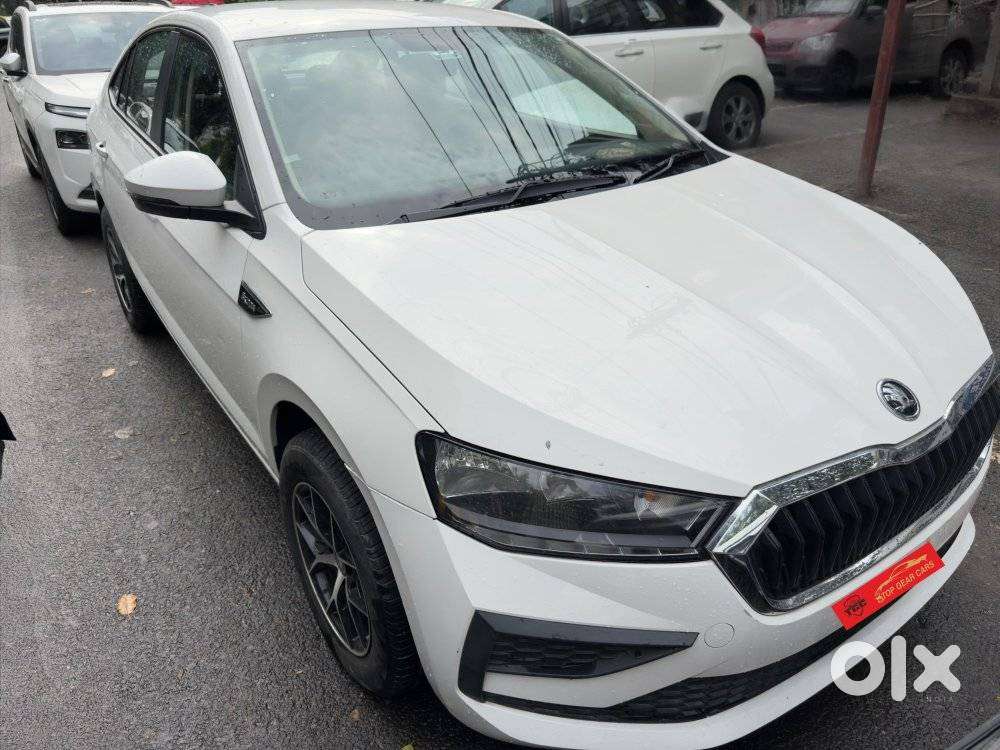 Skoda Slavia Style 1.0l Tsi Mt, 2024, Petrol