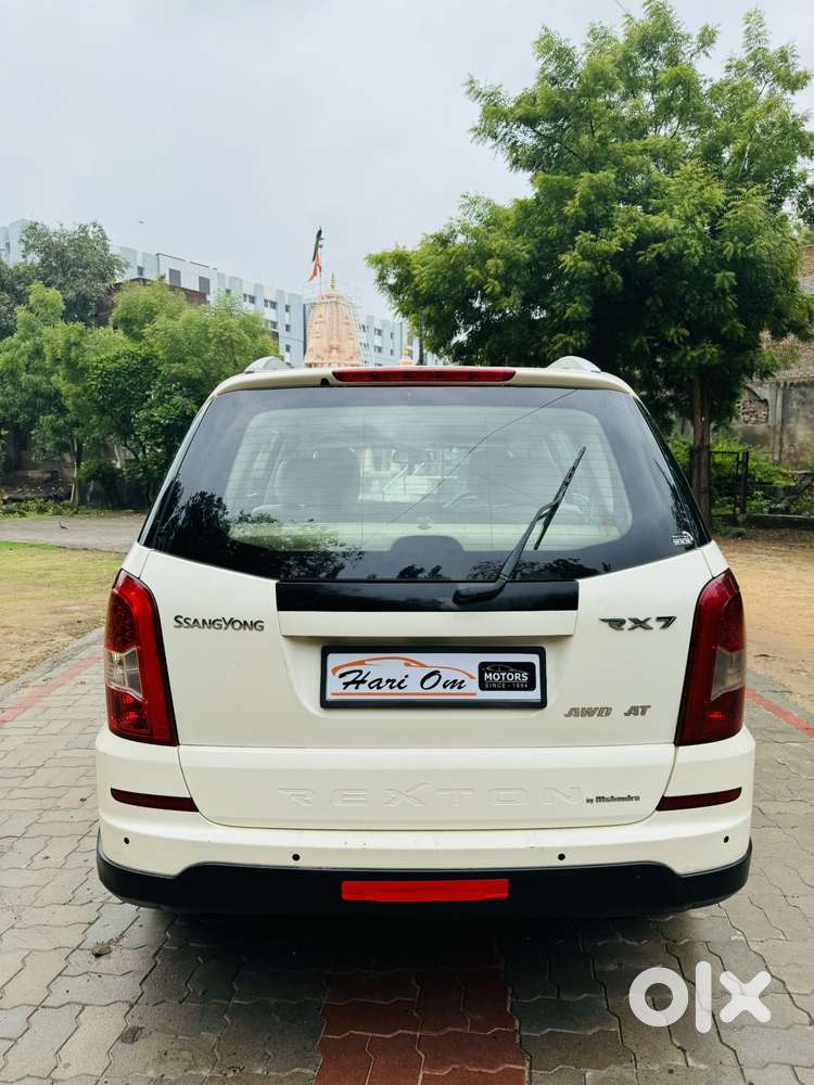 Mahindra Rexton, 2013, Diesel