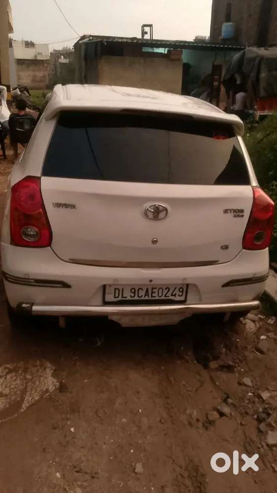 Toyota Etios Liva 2012