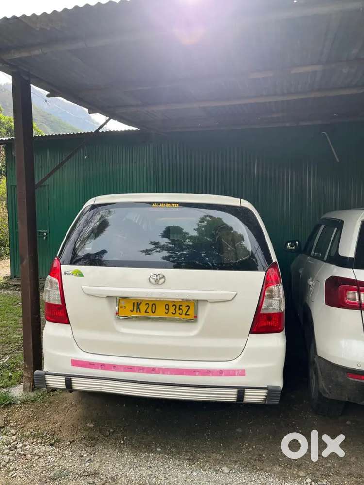 Toyota Innova 2016 Diesel Well Maintained