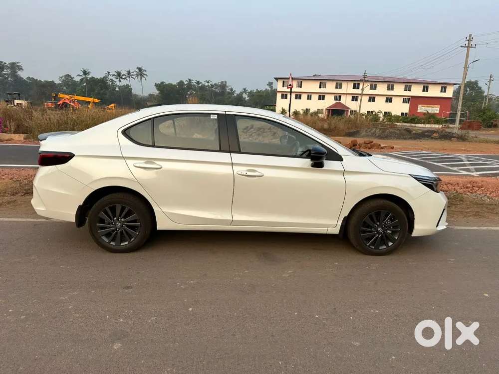 Honda City 2025 Petrol 13500 Km Driven