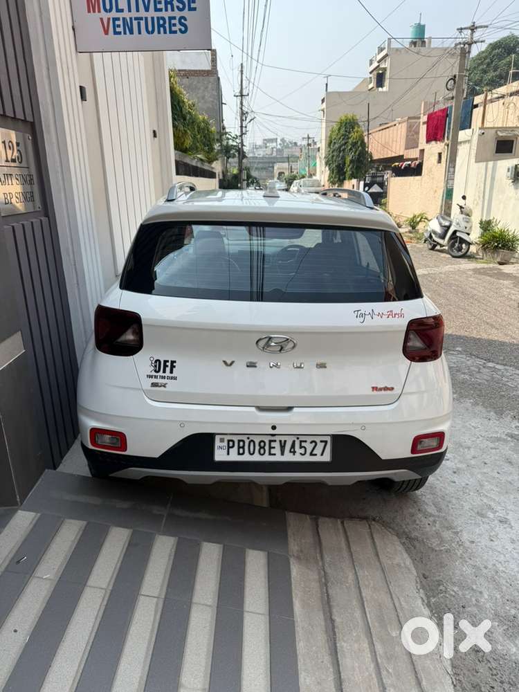 Hyundai Venue 2021 Petrol Automatic