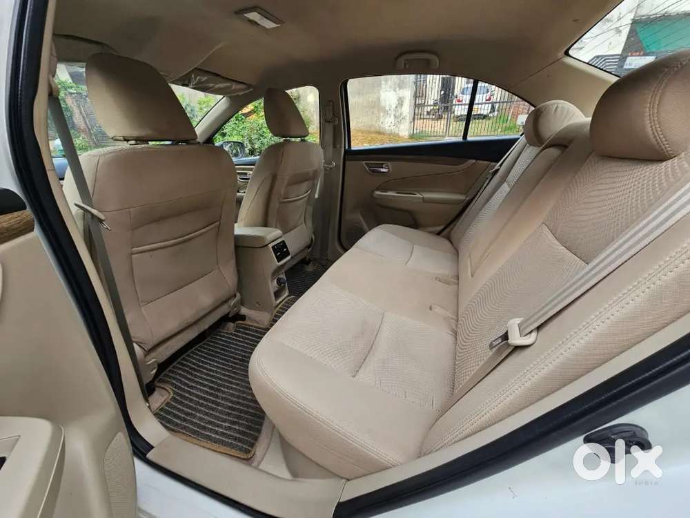 Maruti Suzuki Ciaz Sigma Petrol 2023 1st Owner Running 40000