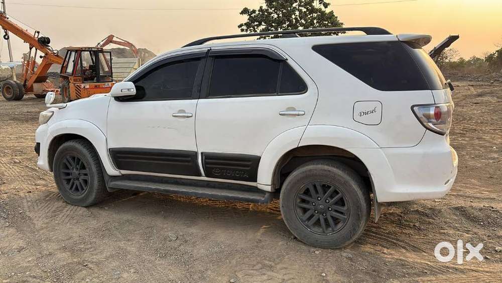 Toyota Fortuner 2011-2016 4x2 Manual, 2014, Diesel