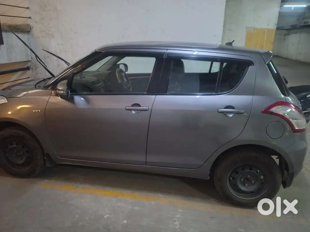 Maruti Suzuki Swift Vxi 2017