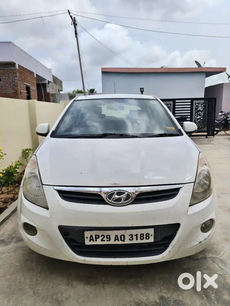 Hyundai I20 Asta 2011