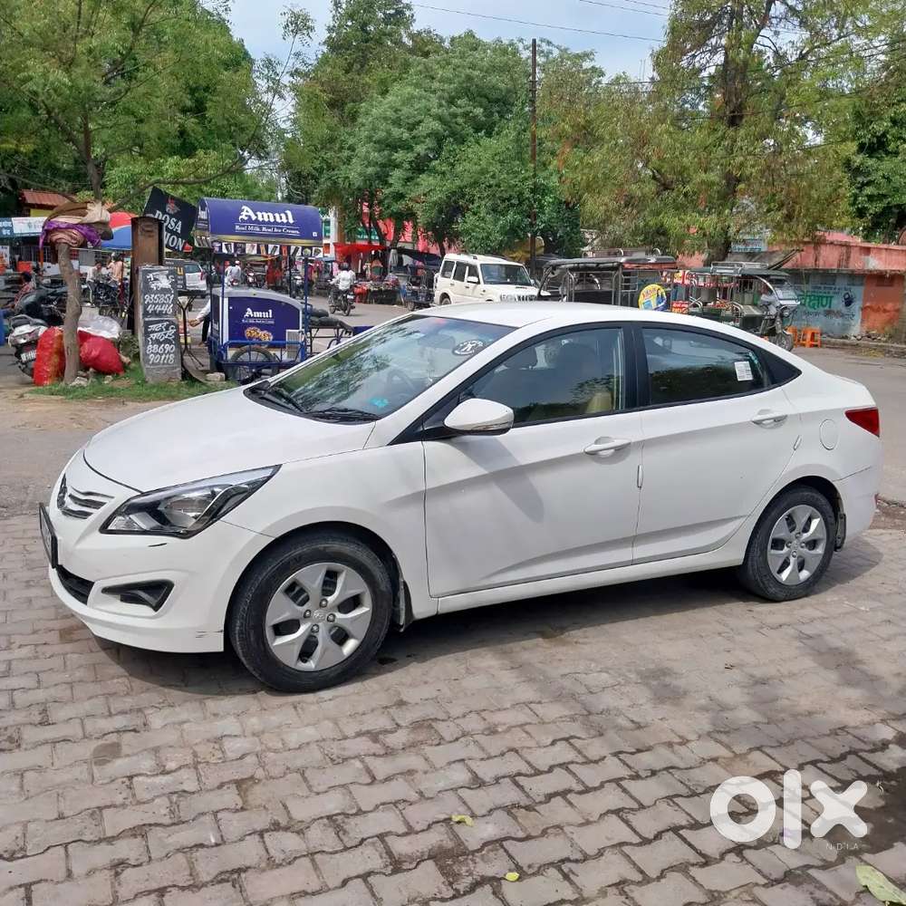 Hyundai Fluidic Verna