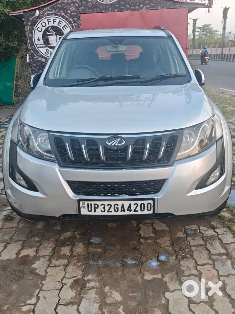 Mahindra Xuv500 W8, 2015