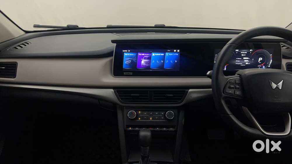 Mahindra Xuv700 2.2 Ax 5 Diesel At 7 Str, 2023, Diesel