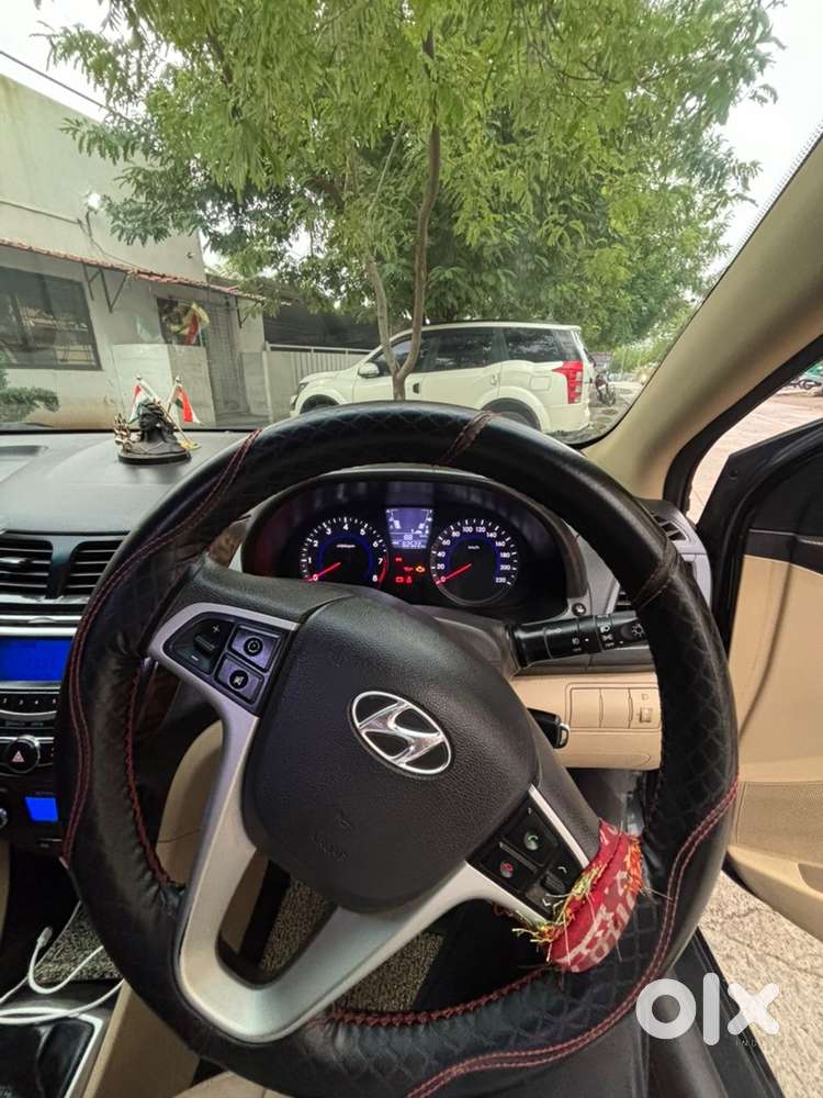 Hyundai Verna Petrol 2014