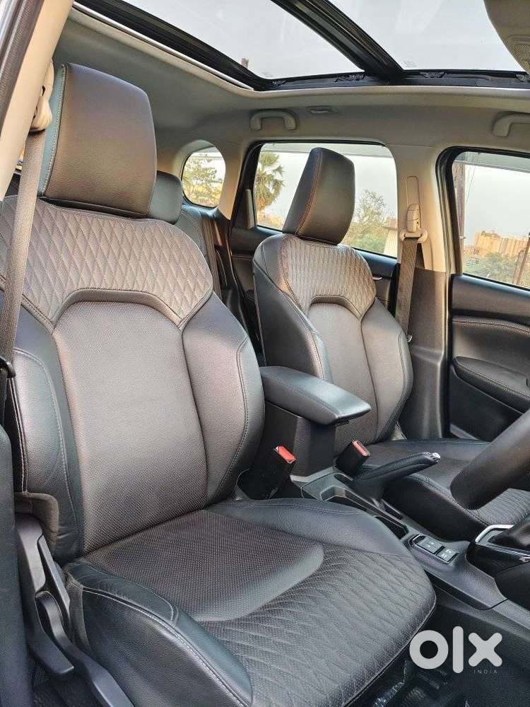 Maruti Suzuki Grand Vitara 1.5 Alpha Plus Intelligent Hybrid Ecvt, 2..