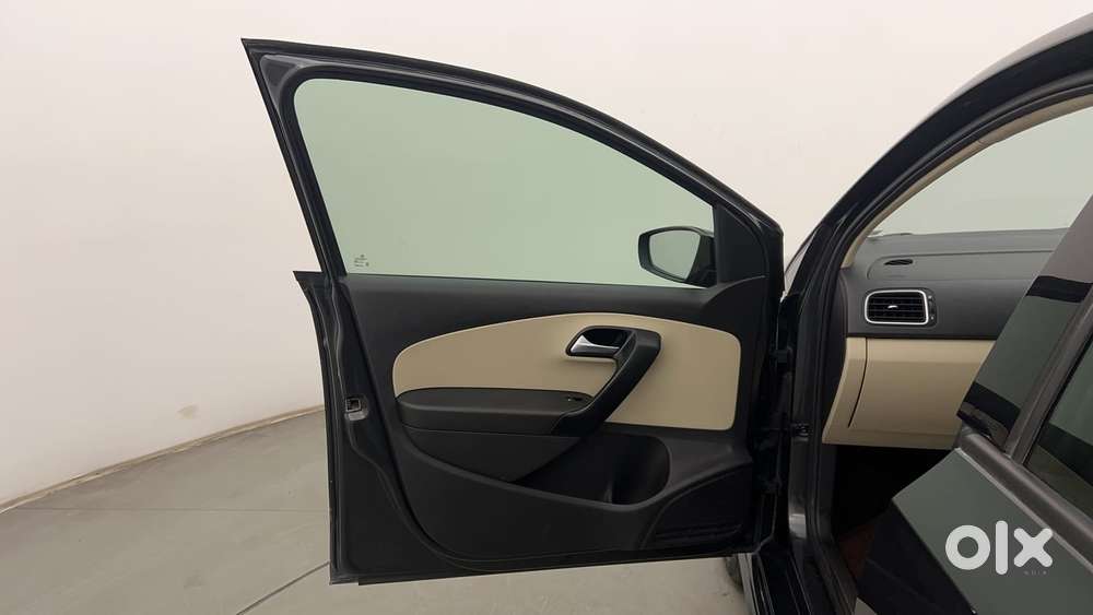 Volkswagen Vento 1.6 Highline, 2022, Petrol