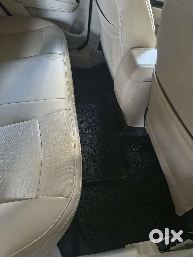 Mahindra Xuv300 Ap Registration  2024 Petrol 14350 Km Driven