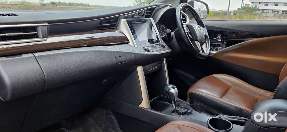 Toyota Innova Crysta 2.8 Z, 2016, Diesel