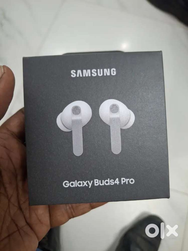 Samsung Galaxy Buds 4 Pro - Genuine / Box Pack