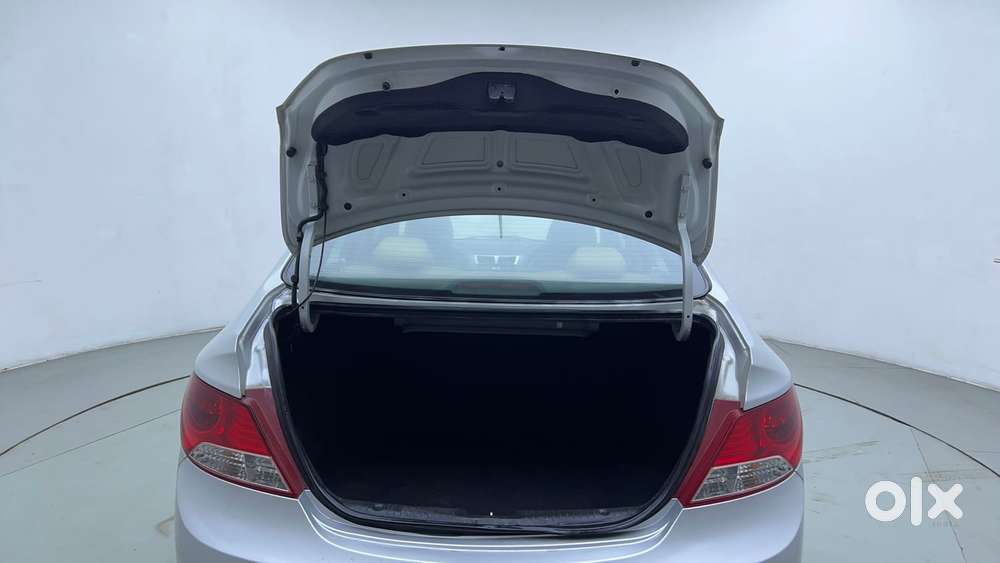 Hyundai Verna Fluidic 1.6 Vtvt Sx Automatic, 2013, Petrol