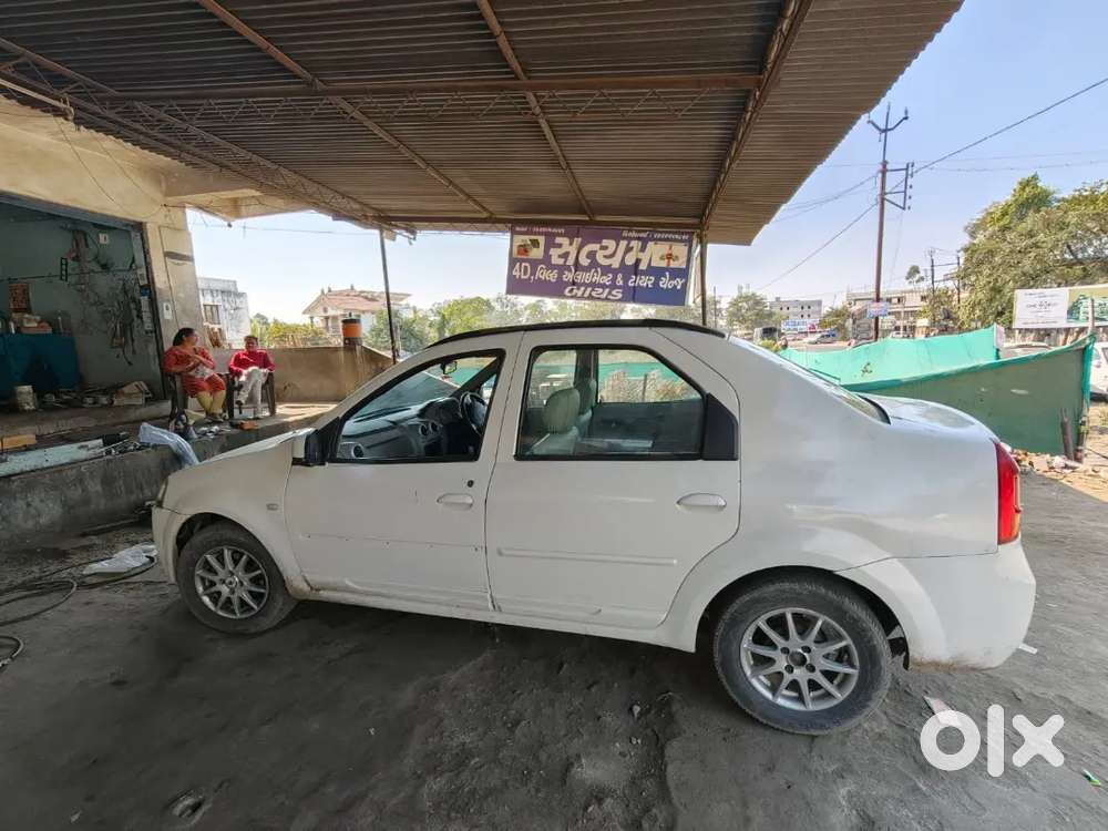 Mahindra Verito 2013 Diesel 98000 Km Driven