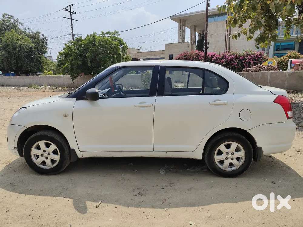 Well-maintained Maruti Suzuki Dzire Petrol (2011) - Clean & Fresh Look
