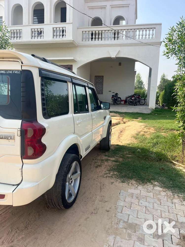 Mahindra Scorpio, 2015, Diesel