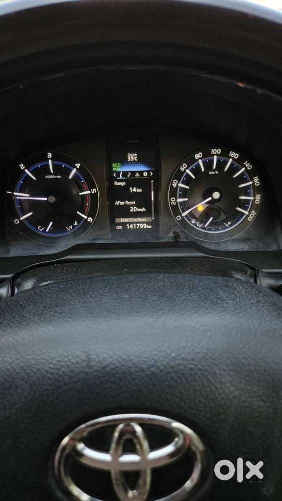 Toyota Innova Crysta 2.4 V, 2017, Diesel