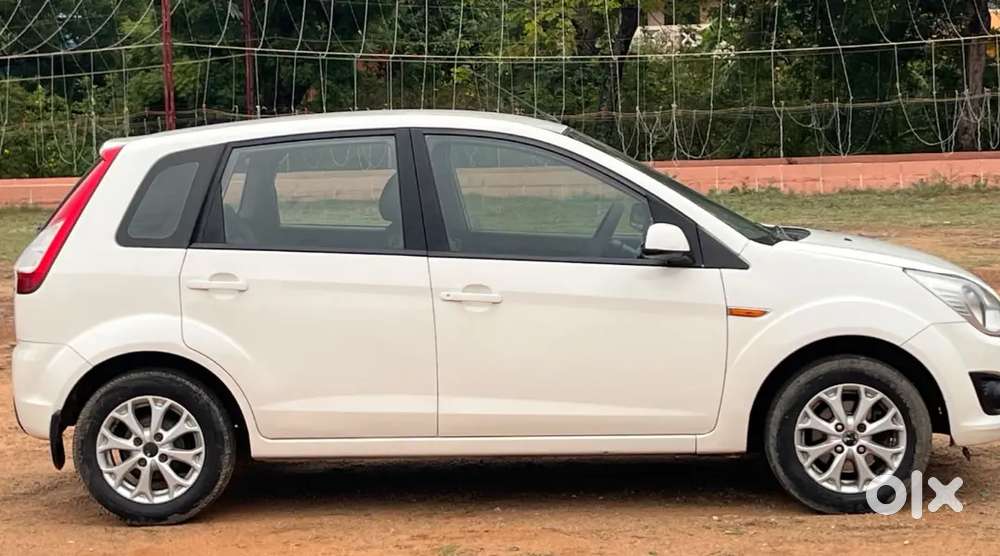 Ford Figo Titanium Petrol
