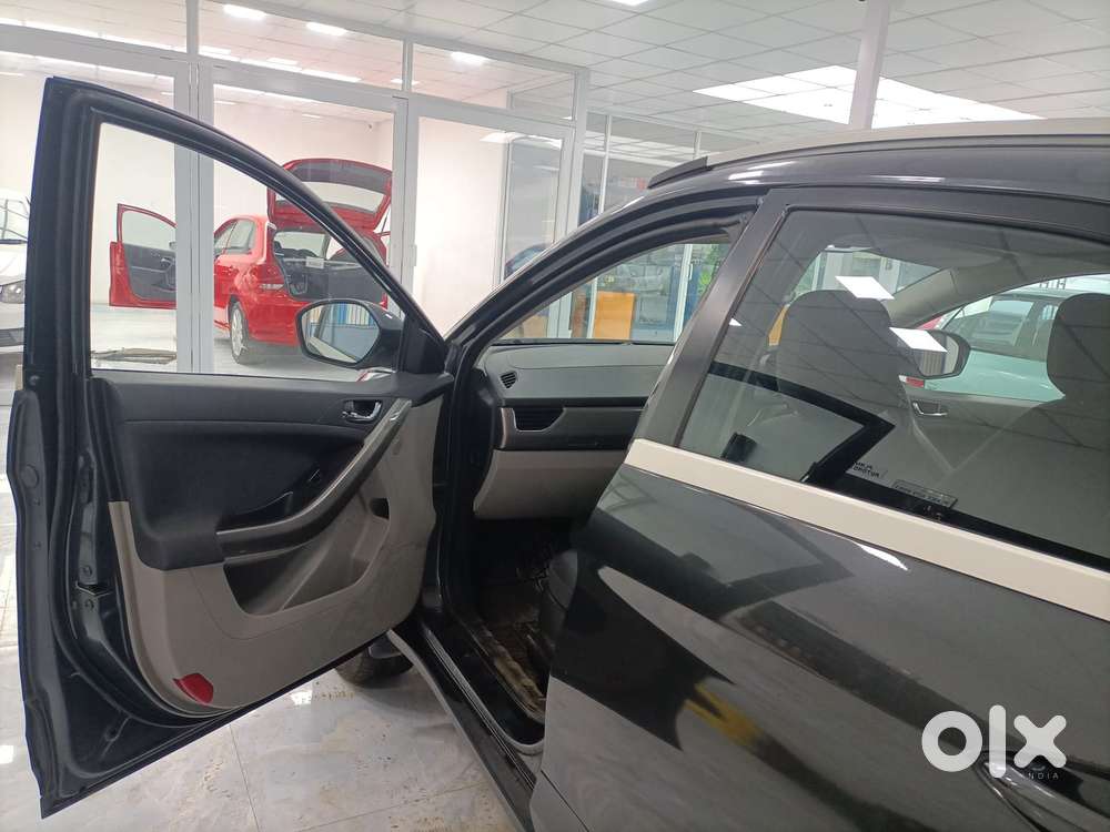 Tata Nexon 1.2 Revotron Xz Plus, 2018, Petrol