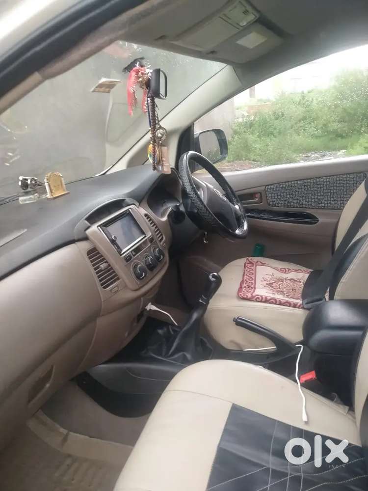 Toyota Innova 2016