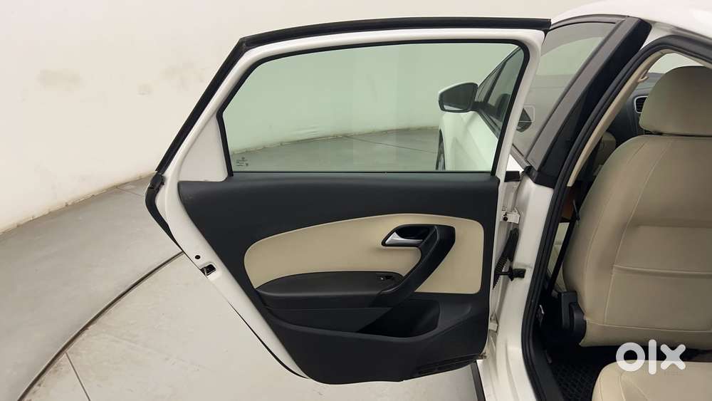 Volkswagen Vento 1.6 Highline, 2020, Petrol