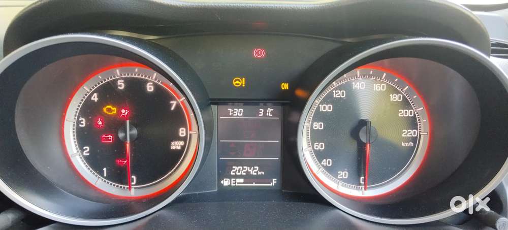 Maruti Suzuki Swift Zxi Plus, 2021, Petrol