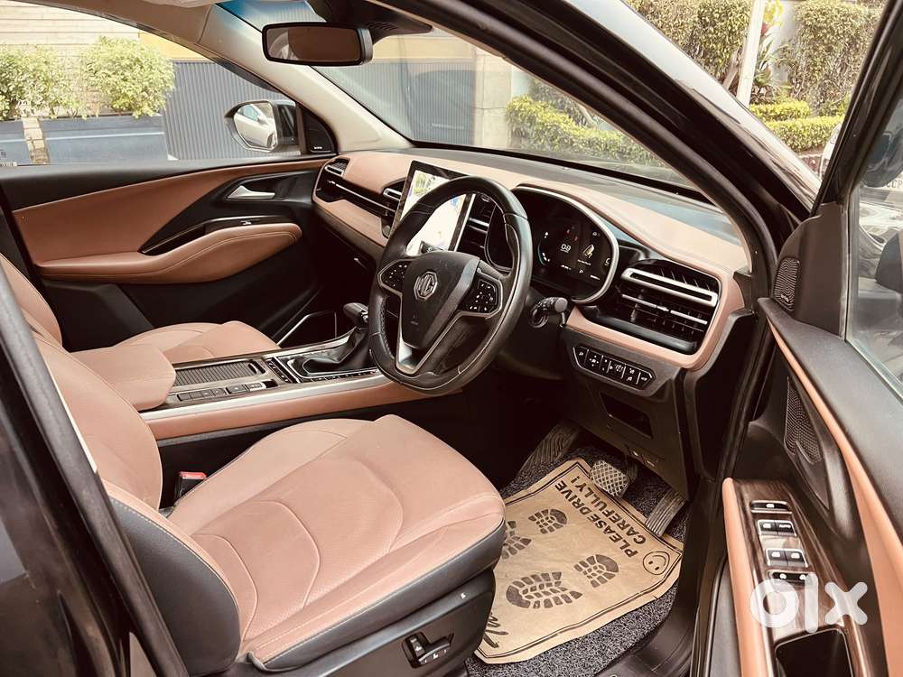 Mg Hector Plus Savvy Pro 1.5 Turbo Petrol Cvt 7 Str, 2023, Petrol