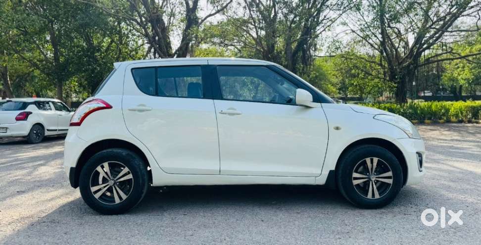 Maruti Suzuki Swift Lxi Optional-o, 2017, Cng & Hybrids