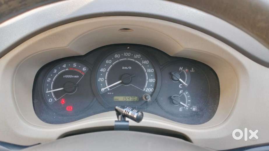 Toyota Innova 2004-2011 2.5 G4 Diesel 8-seater, 2010, Diesel