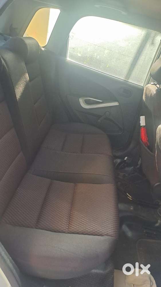 Ford Figo Petrol 2011