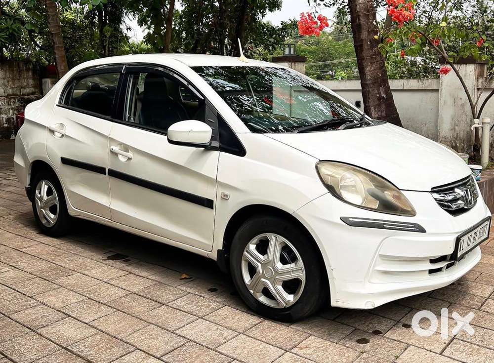 Honda Amaze S 2014  Well Maintained  ₹2.70 Lakh