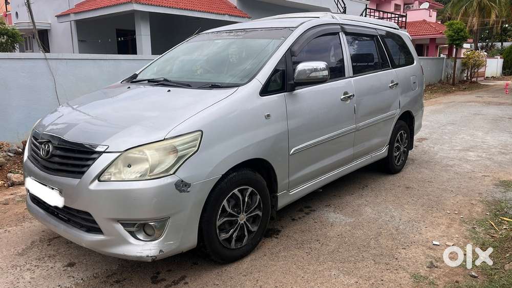 Toyota Innova Diesel 2012
