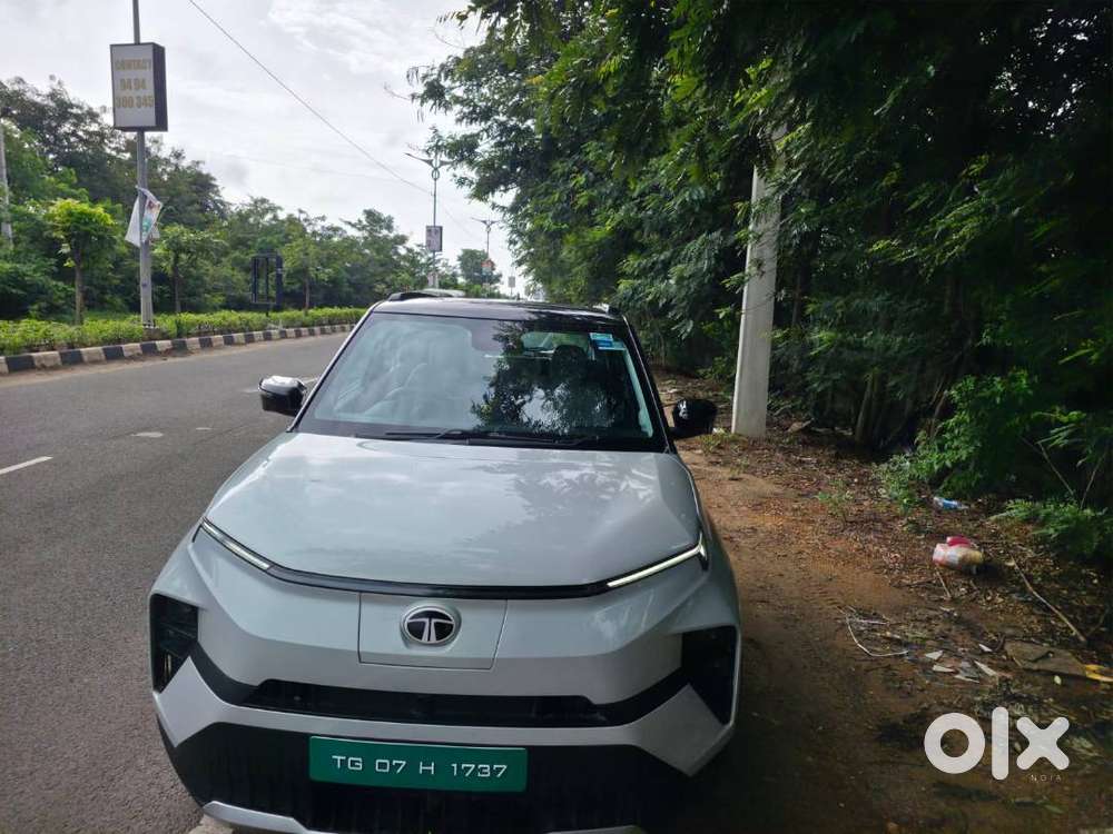 Top End Punch Ev With Sunroof And Fully At Long Range
