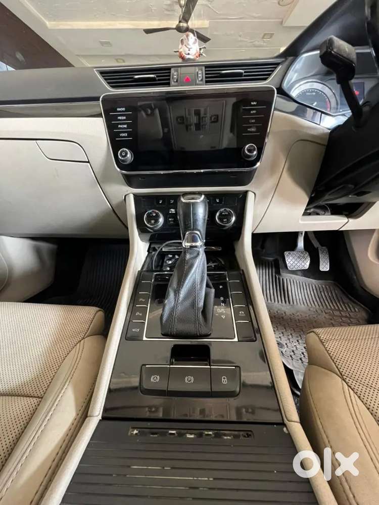 Skoda Superb 2018 Petrol