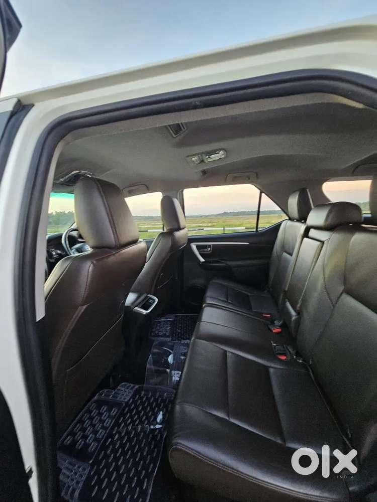 Toyota Fortuner 4x2 Automatic | 2nd Owner | Genuine 98,000 Km |