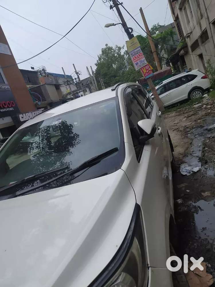 Toyota Innova Crysta 2016